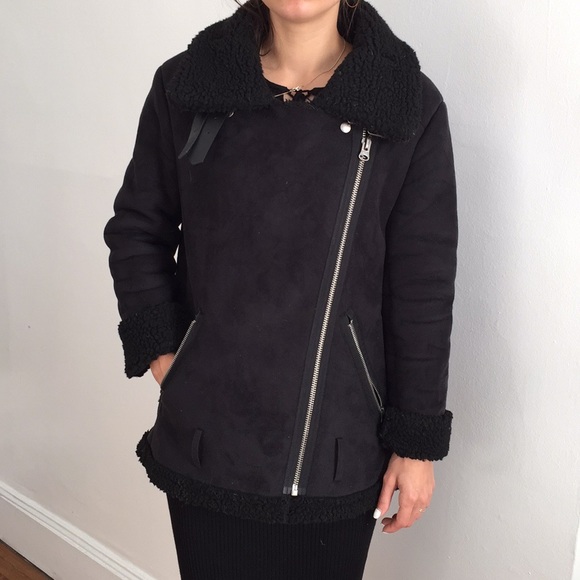 JOA Jackets & Blazers - JOA zip up sherpa black jacket XS